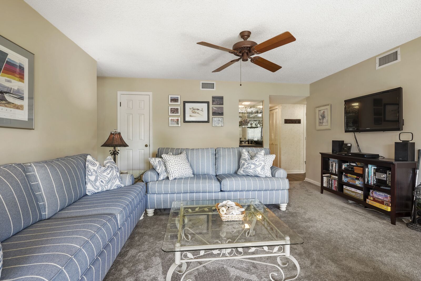 4683 Tennis Club: Tennis Views from Screened Porch, Beach Gear/Bike Credit