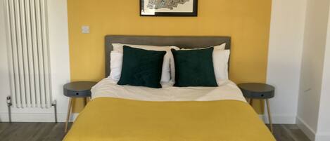 1 Schlafzimmer, Bügeleisen/Bügelbrett, kostenloses WLAN, Bettwäsche