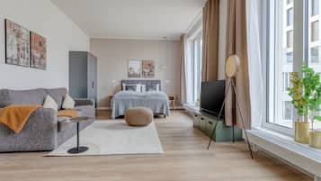 Suite L with sofa bed | Living area | Smart TV