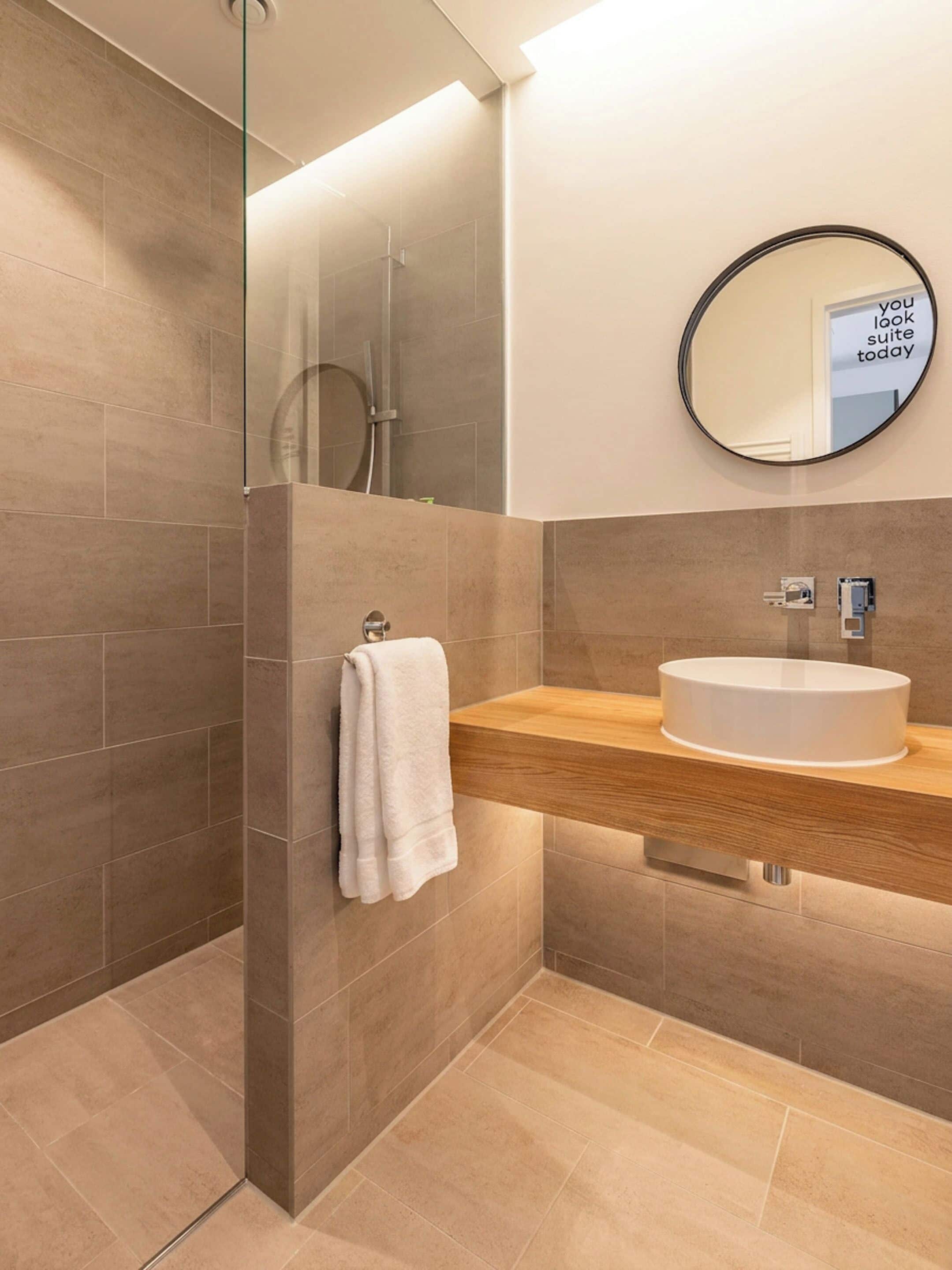 Suite | Bathroom