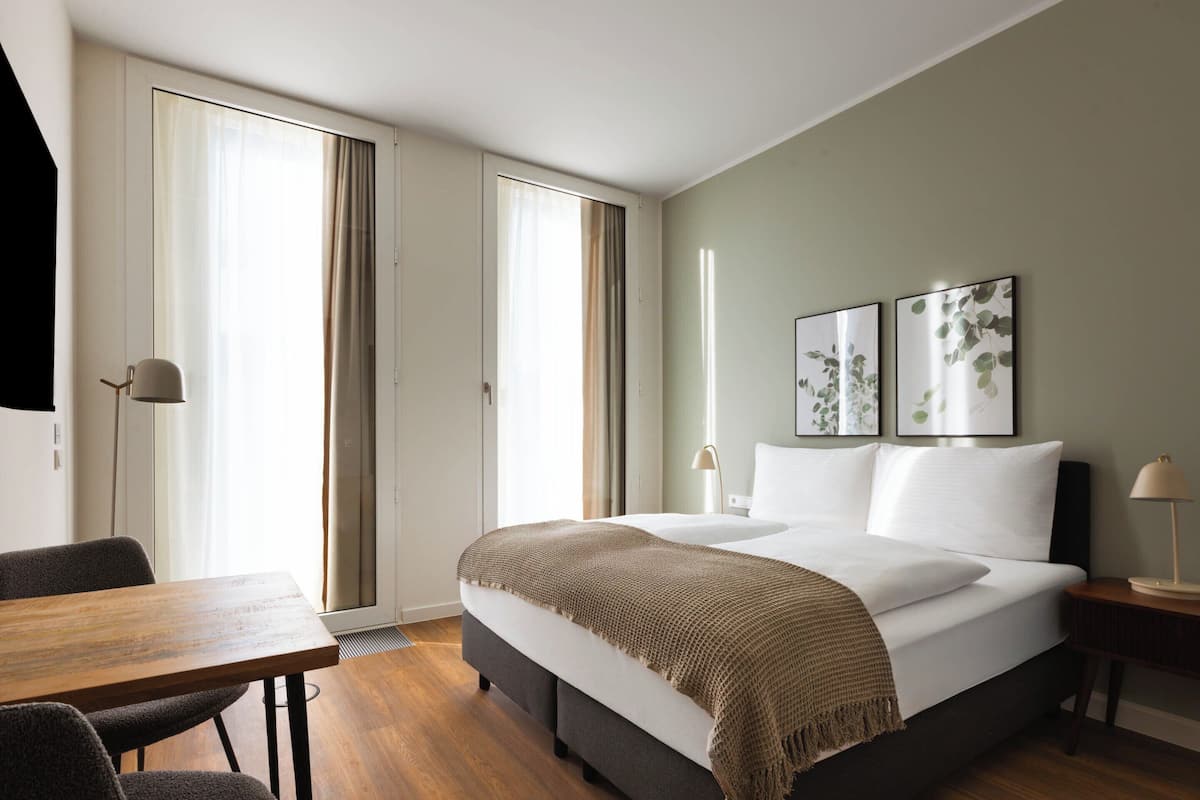 1 間臥室、獨特裝潢、布置獨特、書桌