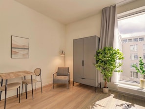 Comfort Suite | 1 bedroom, individually decorated, individually furnished, desk - Limehome Berlin Müllerstraße (Berlin)
