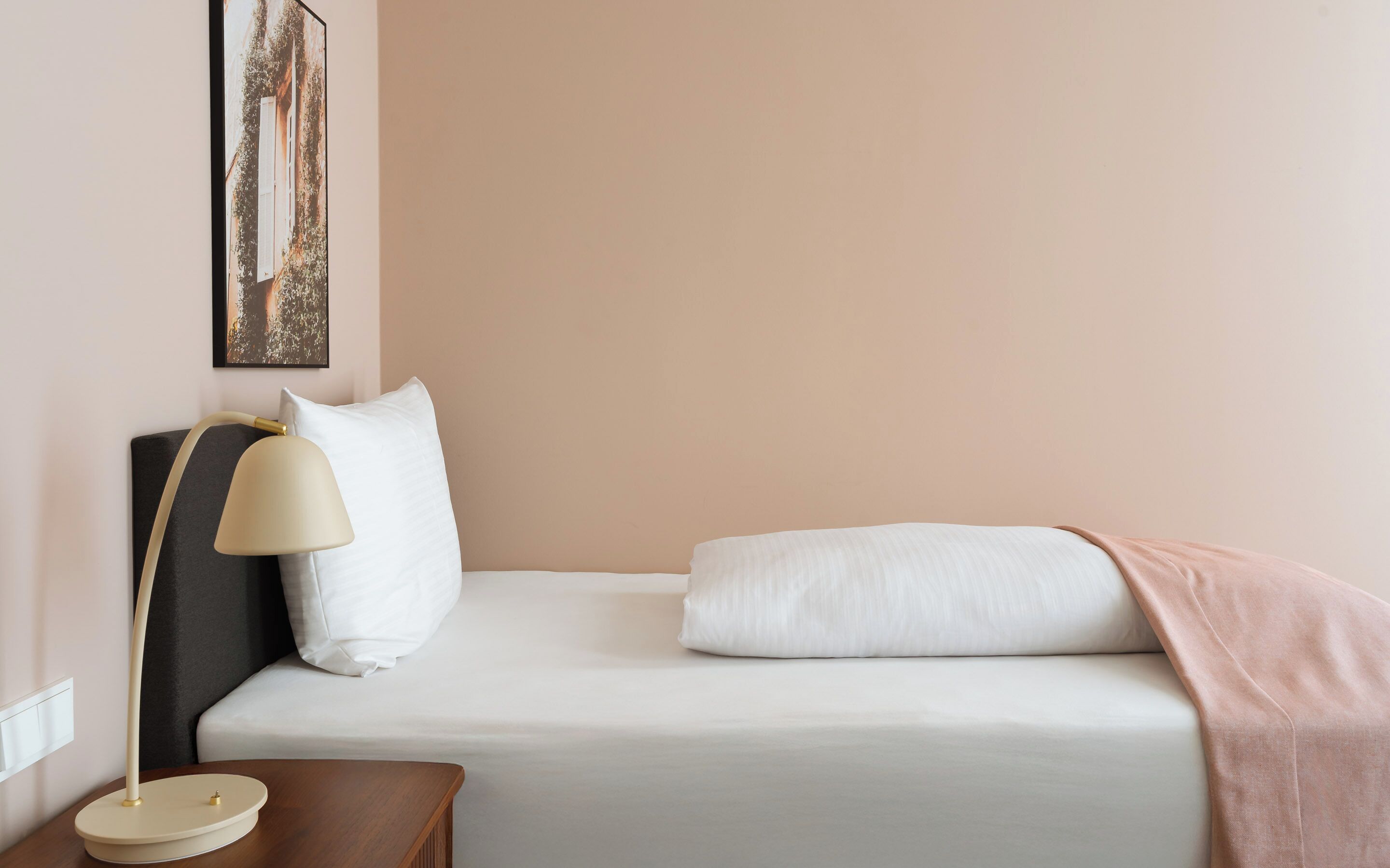 Enkeltrom | 1 soverom, individuelt dekorert, individuelt innredet og skrivebord