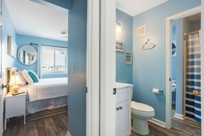 2 bedrooms, iron/ironing board, free WiFi, bed sheets - Nights on the North End-Steps to the Beach, Pool & Pier (Carolina Beach)