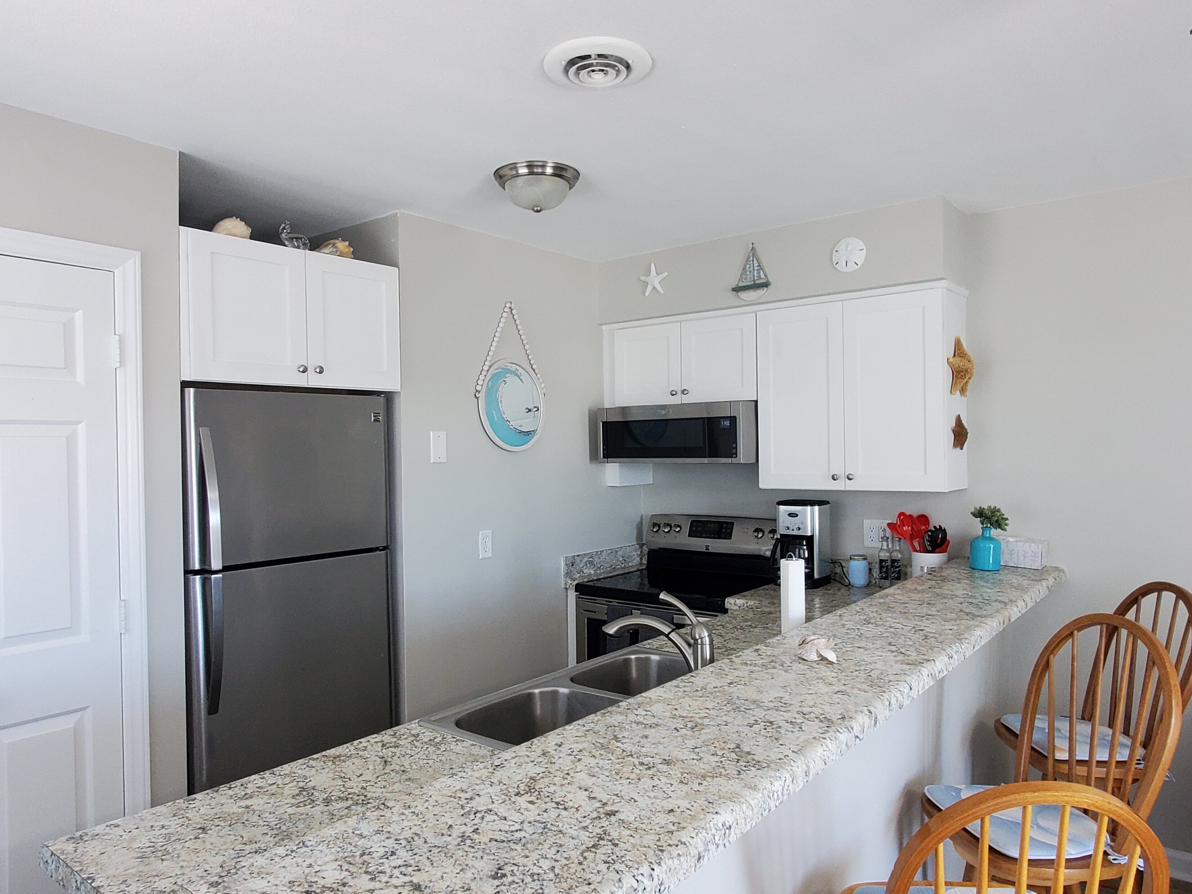 -Pool Open-Nights on the North End