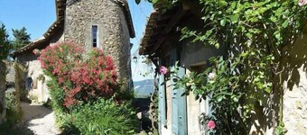 Pretty house with a view in Mirmande