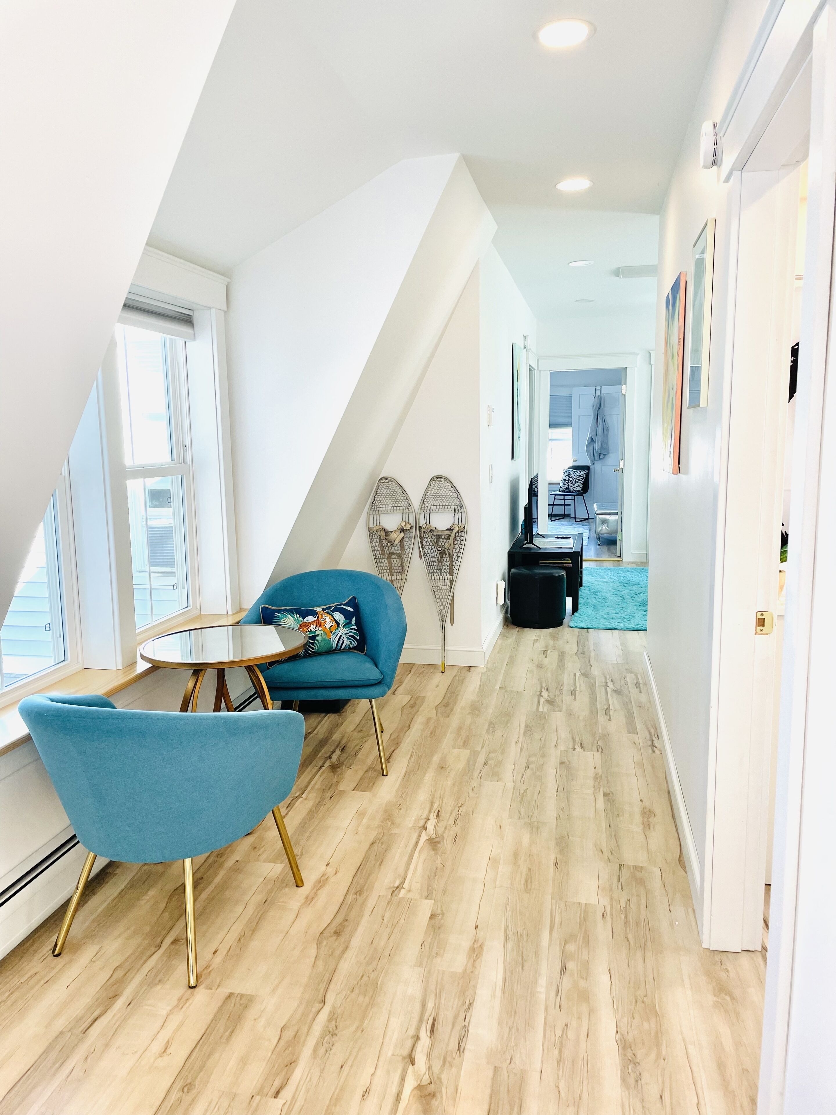 Hip-torical Hip-Historical Unique unit 2 min walk  to Bowdoin  & Main St. 