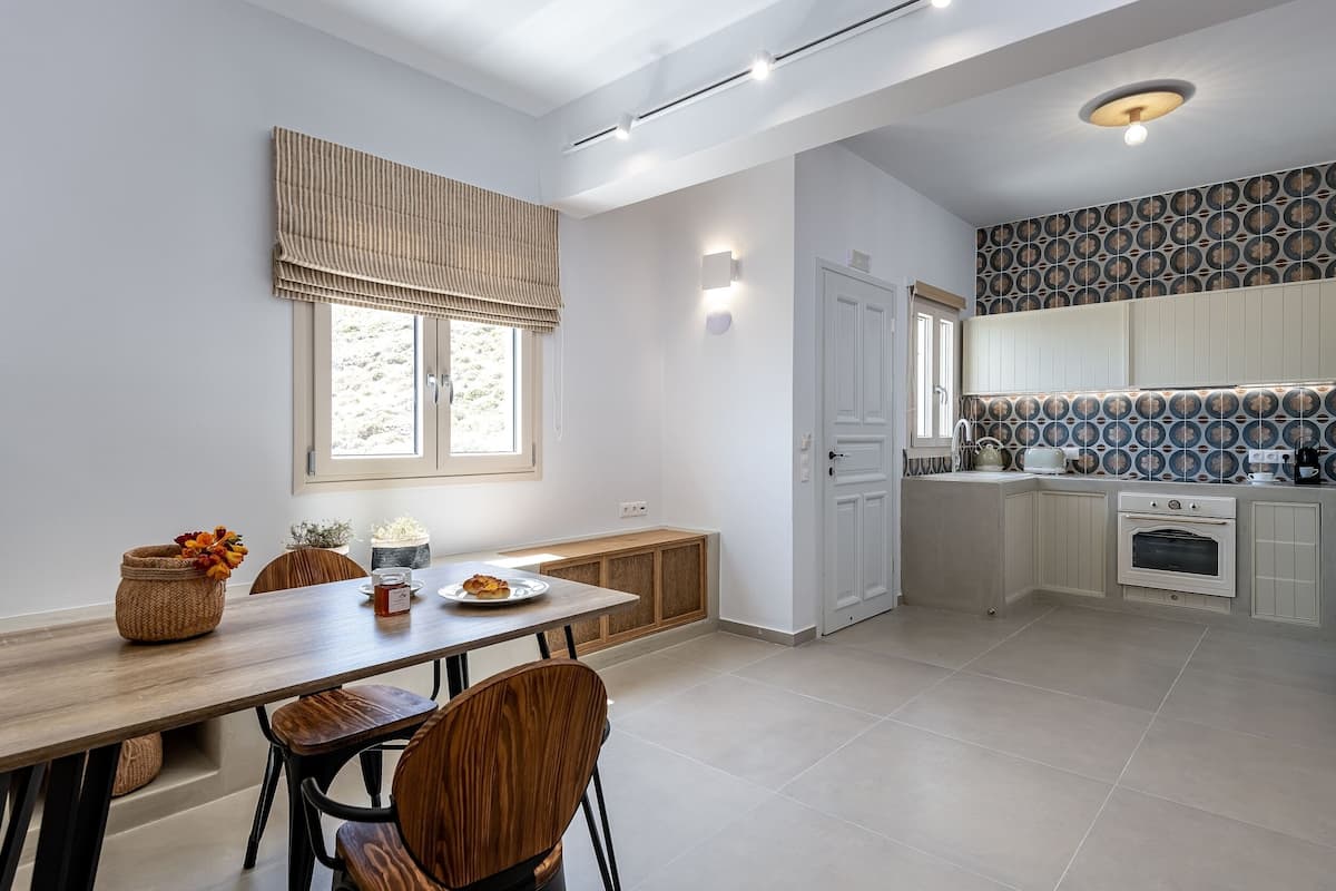 Exclusive Suite | 1 bedroom, premium bedding, pillowtop beds, in-room safe