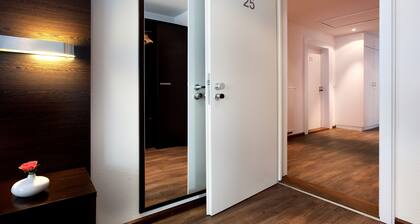 Schlotzeria Hotel I Cafe I Eis