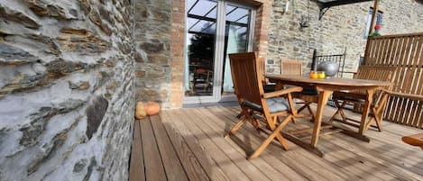 ファミリー コテージ 専用バスルーム コートヤードビュー (D'un coin à l'autre) | 外観