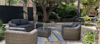 Aix en Provence has quiet house 5m from the city center on foot