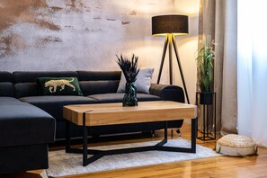 Apartment (Penthouse Two bedroom apartment with ) | Living room | TV - Apartments Tomy (Sutivan)