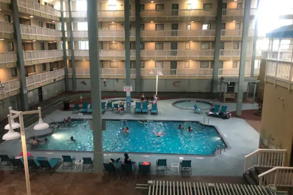 プール
