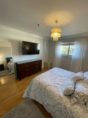2 bedrooms, WiFi, bed sheets - Cute Coastal Condo- 2 Br 2 Ba- Pool, Hot Tub, Tennis - Hilton Head Resort Bld 3 (Hilton Head Island)
