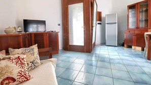 Unclassified image, 4 of 27, button - Il Vascello di Leuca by LoveSud (Leuca)