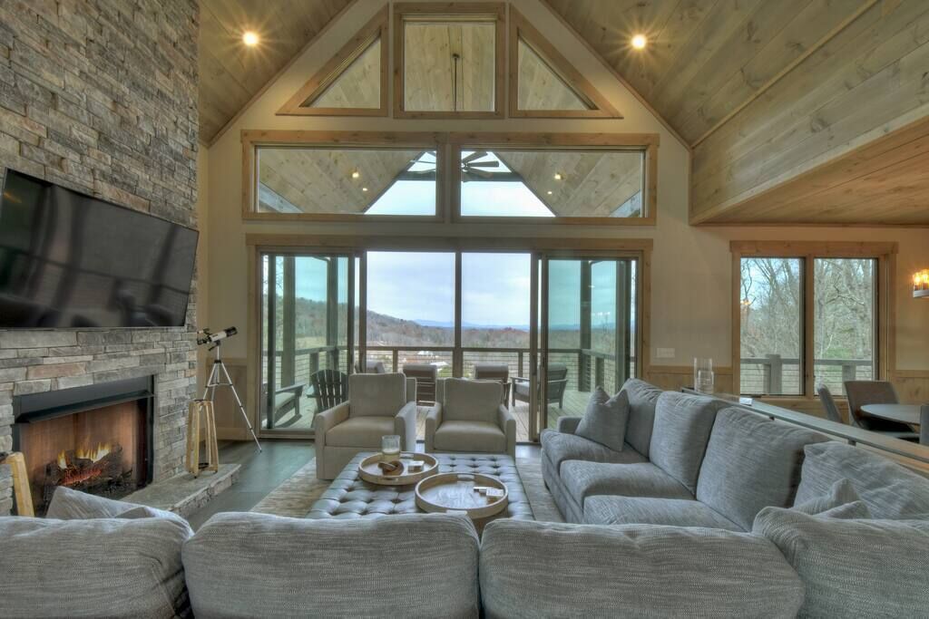 TV, fireplace, offices