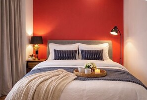 3 bedrooms, WiFi - GRAN BLUE SUITE 10 mins from Piraeus Port (Πειραιάς)