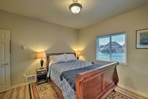 1 bedroom, desk, laptop workspace, iron/ironing board - Central Apt: Private Fireplace & Patio Access (Anacortes)