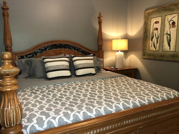 1 bedroom, WiFi - Sunrise Cottage Deer Point Lake (Southport)