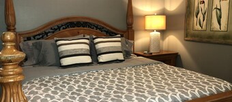 Sunrise Cottage Deer Point Lake