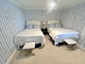 4 bedrooms, iron/ironing board, free WiFi, bed sheets