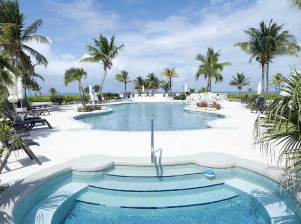 Piscine extérieure