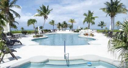 Oceanfront 2Bed Condo