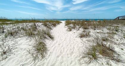 Cottages of Tannin 11- BEAUTIFUL, CUSTOM DECORATED, BEACH HOME IN THE COTTAGES OF TANNIN