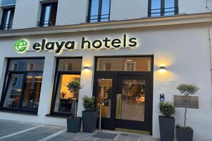 Exterior - elaya hotel regensburg city center, Trademark by Wyndham (Regensburg)