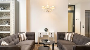 Lobby - elaya hotel regensburg city center, Trademark by Wyndham (Regensburg)