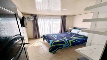 Deluxe Apartment, 2 Bedrooms, Kitchen | 2 bedrooms, Egyptian cotton sheets, premium bedding, down comforters