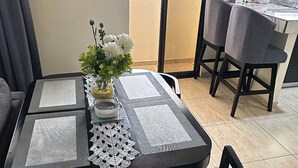Ảnh chưa phân loại, 2 trong số 64 ảnh, nút
