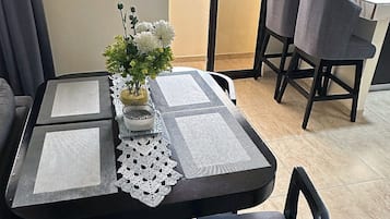 Deluxe Apartment, 2 Bedrooms, Kitchen | Private kitchen | Full-sized fridge, microwave, oven, stovetop