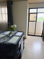 Deluxe Apartment, 2 Bedrooms, Kitchen | Private kitchen | Full-size fridge, microwave, oven, stovetop