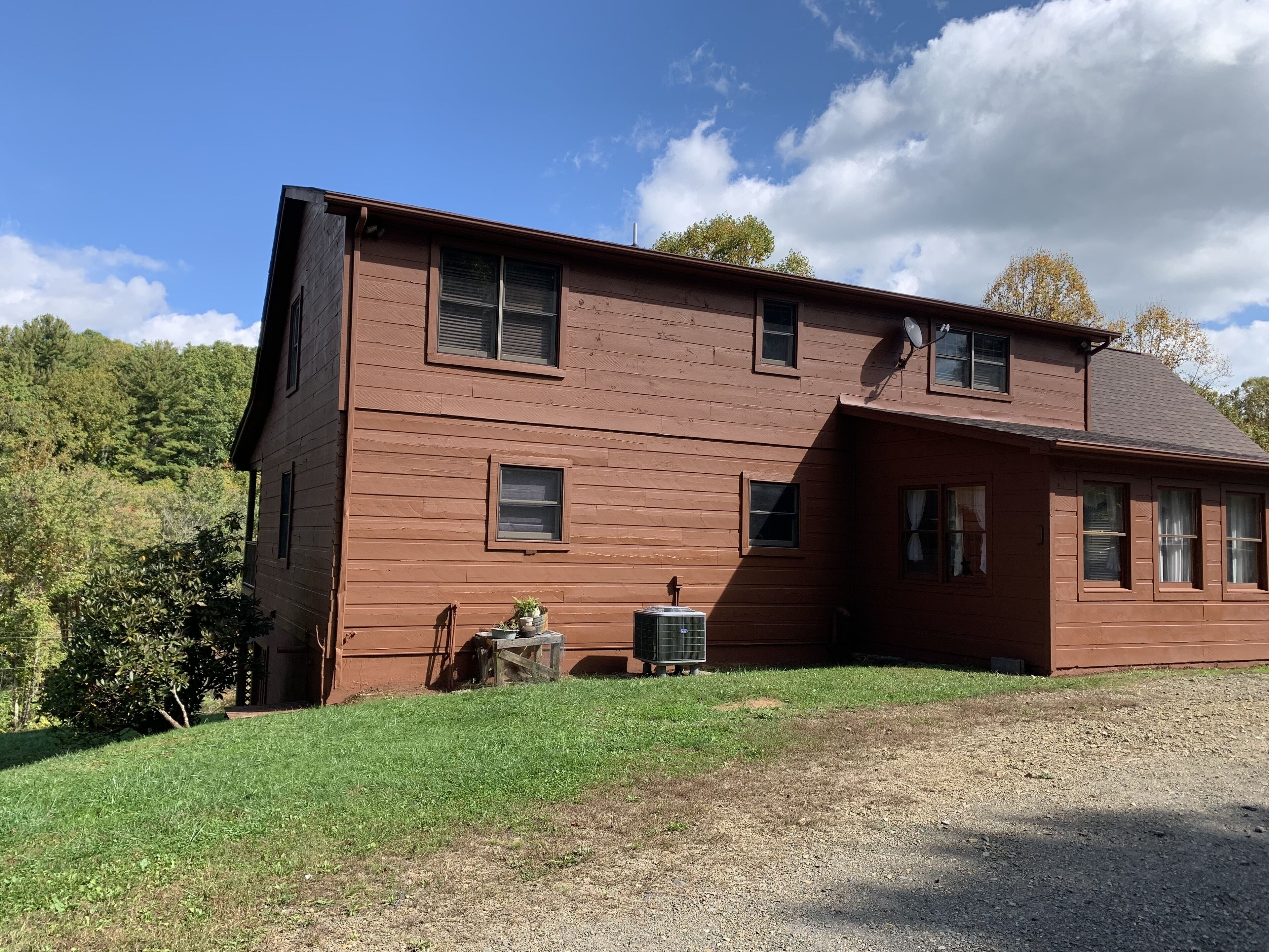 Joy Ranch Cabin in the Blue Ridge Mountains