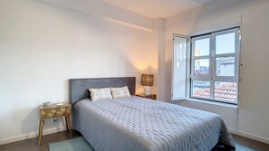 1 chambre, fer et planche à repasser, lit parapluie, Wi-Fi gratuit