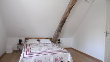 3 soverom og strykejern/-brett