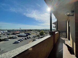 Terrace/patio - Myhouse Inn Leumann - Affitti Brevi Italia (Collegno)