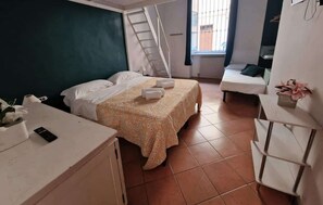 1 camera, ferro/asse da stiro, Wi-Fi gratuito, lenzuola