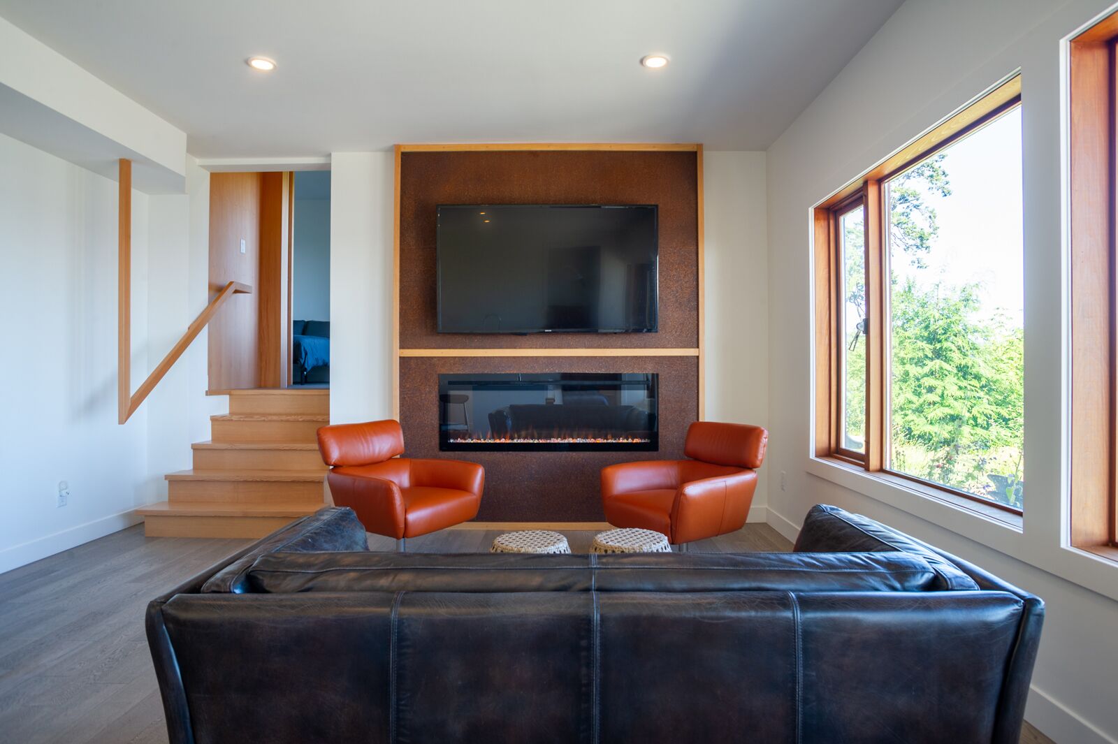 oceanfront 3 bedroom, 1 studio plus an adjacent 2 bedroom, hottub condo