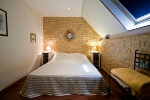 14 Schlafzimmer, Bügeleisen/Bügelbrett, WLAN, Bettwäsche