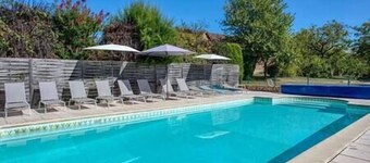 Le Bonheur dans notre Pré, group property with 5 gites