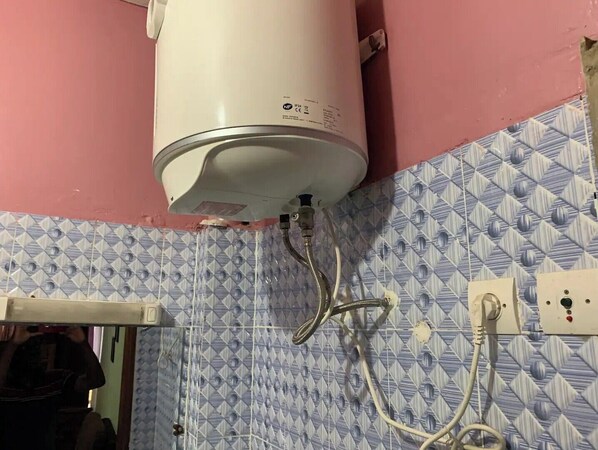 Hand-held showerhead