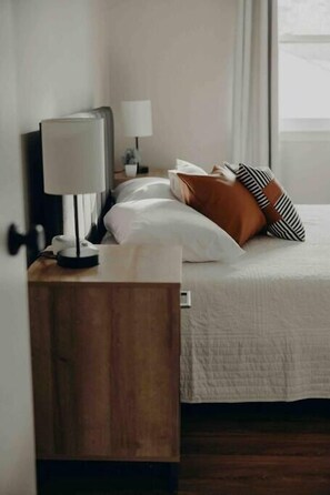 3 soverom, strykejern/-brett, wi-fi og sengetøy