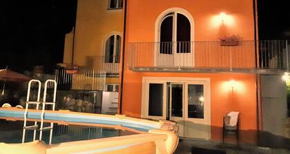 Villa Private pool, mountain views