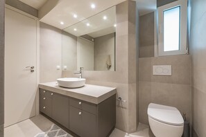 Basic Apartment | Bathroom | Shower, towels - Lovely 2 Bedroom Apartment Vouliagmeni (Vari-Voula-Vouliagmeni)