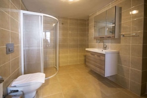 Bathroom - Seyfi Bey Apart (Istanbul)