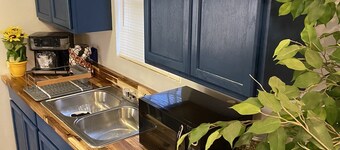 Jimmie's House is a cozy newly remodel three bedroom home that can accommodate 5