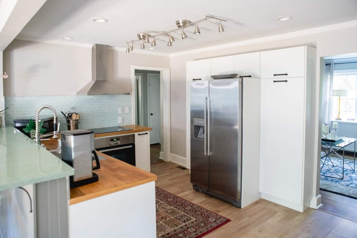 Modern ranch house conveniently located in Greensboro NO PETS ALLOWED