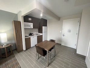 Fridge, microwave, dishwasher, coffee/tea maker